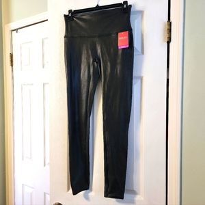 Spanx Faux Leather Leggings size M
